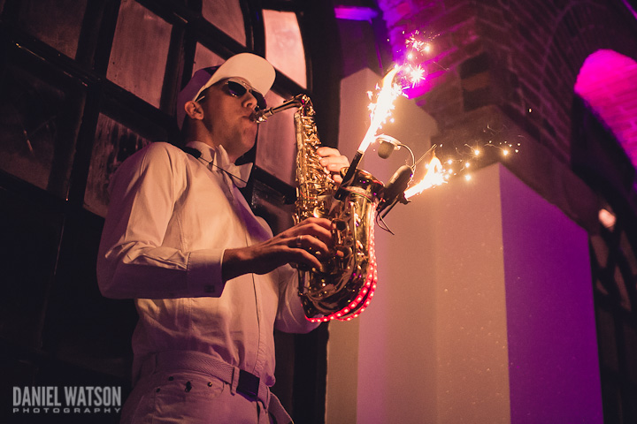 IMAGE: http://payload118.cargocollective.com/1/3/110609/4667158/paipa-26-12-2012-720-394_o.jpg